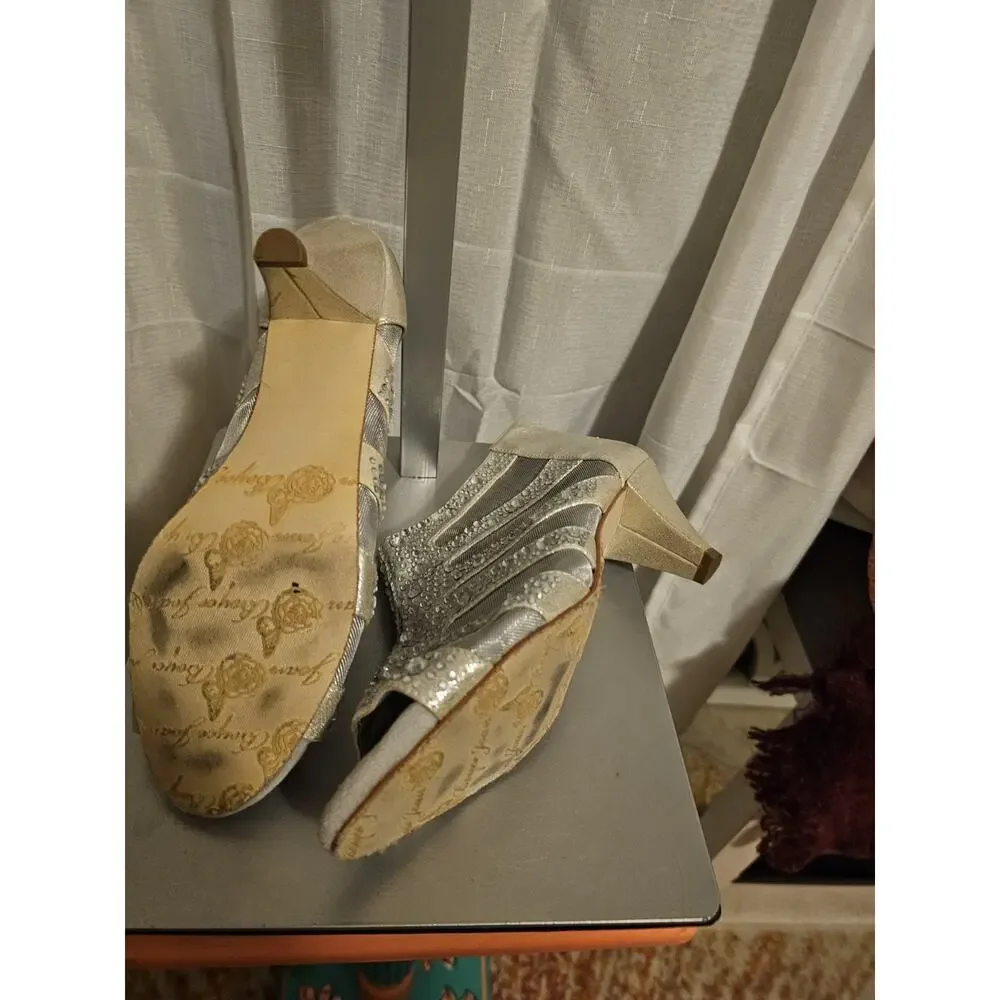 Silver Heels Size 8W | Sparkle Zipper Back‎ Wedge | Joan Boyce